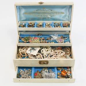 lot 43 image: Costume Jewelry Lot w Jewelry Box