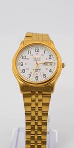 lot 9 image: Seiko Gold-Tone Watch