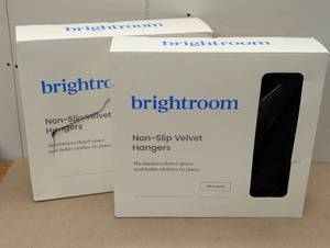lot 76 image: 60pk Suit Flocked Hangers - Brightroom - Black