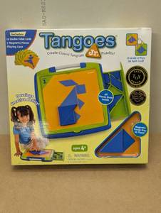 lot 13 image: Tangoes Jr Classic Magnetic Tangram Puzzle Set in Travel Case