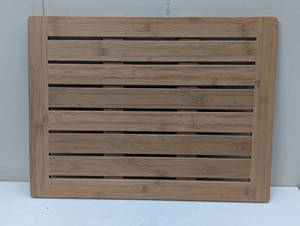 lot 39 image: Bamboo Slatted Bath Mat - Non Skid Feet - 24 x 18