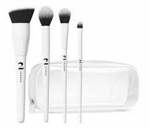 lot 50 image: Morphe 2 The Sweep Life 4-Piece Face & Eye Brush Set