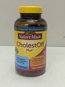 lot 138 image: Nature Made Cholestoff Plus, 210 Softgels