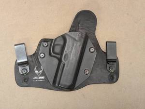 lot 126 image: Alien Gear Pistol Holster - Black