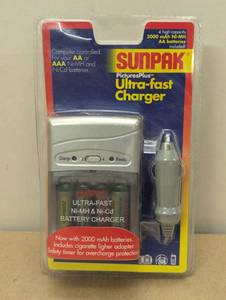 lot 98 image: SunPak Ultra fast Charging -for AA & AAA - Includes 4 AA Batteries