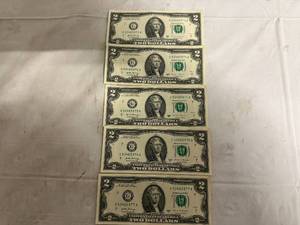 lot 9 image: 5 Uncirulated $2 Bills