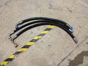 lot 15 image: 3 Hydraulic Hoses with Fittings
