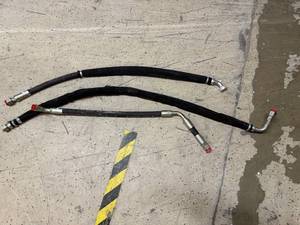 lot 17 image: 3 Hydraulic Hoses with Fittings