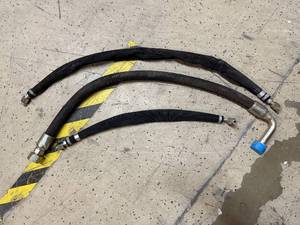 lot 18 image: 3 Hydraulic Hoses with Fittings
