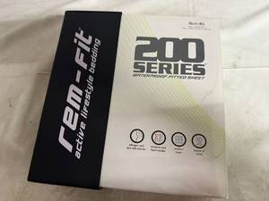 lot 91 image: Remfit 200 Series Waterproof Fitted Sheets - Twin XL