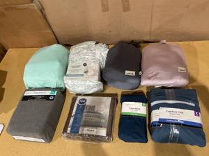 lot 123 image: LOT OF 8 Bed Sheet Sets