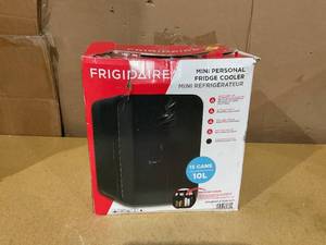 lot 134 image: Frigidaire, Retro 10L, 15-Can Mini Personal Fridge Cooler