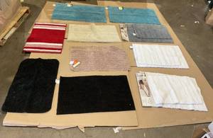 lot 144 image: LOT OF Bathroom Rugs