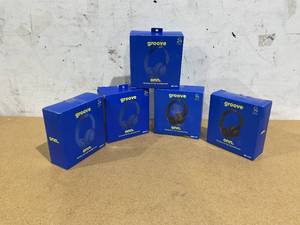 lot 378 image: LOT OF 5 Onn. Wireless Bluetooth On-Ear Headphones