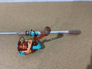 lot 22 image: ProFishiency KRZYMHS720 Krazy Spinning Combo 72 Medium Heavy