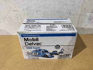 lot 42 image: 4PCS Mobil Delvac 1300 Super Heavy Duty Premium Synthetic Blend Diesel Engine Oil 15W-40, 1 Gallon
