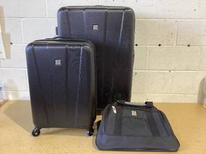 lot 492 image: 3PCS Protege Hardside Luggage Set