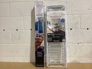 lot 519 image: LOT OF 2 Miscellaneous Mainstays Storage Items