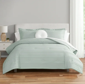 lot 438 image: 10PCS King Size Mainstays Mint Bed in a Bag Comforter Set with Sheets