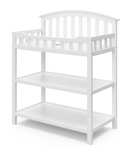 lot 669 image: Graco Infant Changing Table with Changing Pad