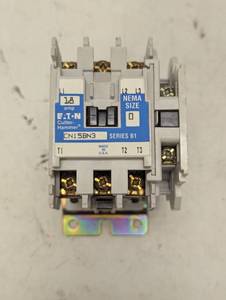 lot 39 image: Eaton 18 Amp - 3 Pole Size 0 - CN15BN3