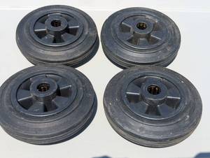 lot 71 image: Set of 4 - 16040-80 Solid Rubber Wheels - 6.5 Wheel with 34 Center Hole