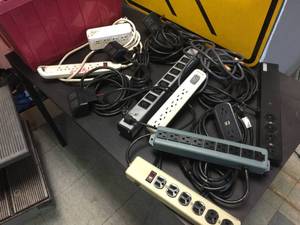 lot 116 image: Tote of Electric Power Strips