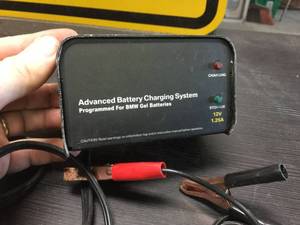lot 131 image: Advanced Battery Charging System for BMW Gel Batteries