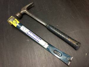 lot 134 image: Estwing Hammer & Prybar