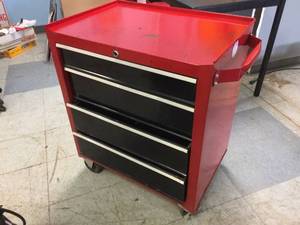 lot 139 image: Craftsman 4 Drawer Rolling Tool Cabinet