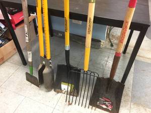 lot 142 image: Yard Tools - Shovels - Fork - Post Hole