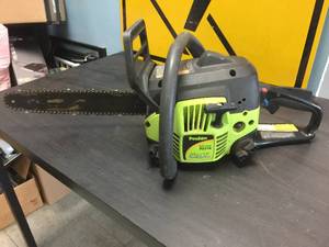 lot 145 image: Poulan 3314 Gas Chainsaw