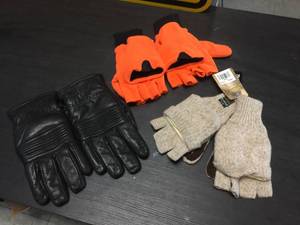 lot 165 image: (3) Pair Mens LXL Gloves