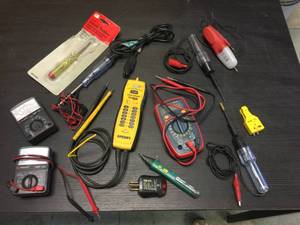 lot 233 image: Group Electronic Testing Type Tools - GB - Sperry - AstroAI - CE