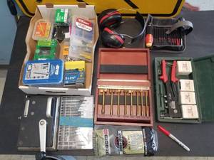 lot 273 image: Group Frostner Bits - Riveter - Screws - Cig Roller