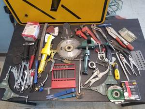 lot 272 image: Large Group Lot Many Hand Tools