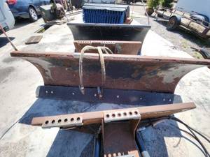 lot 7 image: 6 Bobcat Snow Plow