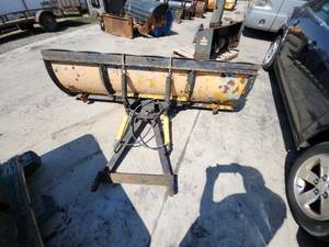 lot 12 image: Meyers Straight Blade Truck Plow