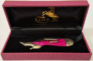 lot 17 image: Lady Colt Pocket Knife (View Photos)