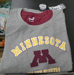 lot 41 image: FOUR Minnesota Gophers tshirts Kids size XL 18