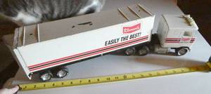 lot 52 image: 1988 NYLINT - Klementz semi truck and trailer