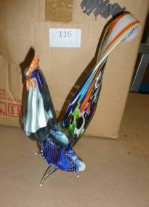 lot 116 image: Vintage Art Glass Rooster