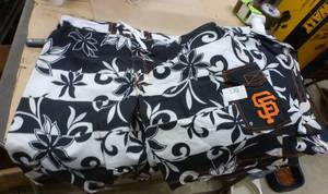 lot 120 image: SIX pair of Mens Shorts size XL