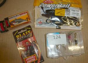 lot 124 image: 5 new spinners, bait, rapala lures