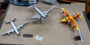 lot 145 image: Group of die cast airplanes