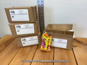lot 17-E2025 image: 4 Cases, 4x7, 2 mil, Clear, Plastic Bags, Open, 1,000 Bags per Case Total 4,000 Bags in This Lot, Item #000391