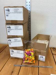 lot 18-E2025 image: 5 Cases, 4.75x6.5, 1.6 mil, Clear, Plastic Bags, Peel & Reseal Top, 1,000 Bags per Case Total 5,000 Bags in This Lot, Item #13210