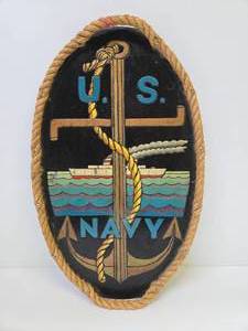 lot 38 image: Great Looking Vintage Carved Wood US NAVY Rope-Lined Wall Plaque