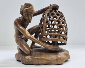 lot 46 image: Very Nice Vintage Figural Wood Carving - Bali