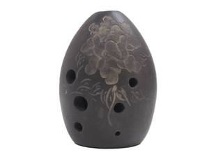 lot 49 image: Signed Vintage Chinese Xun Flute Vessel Instrument